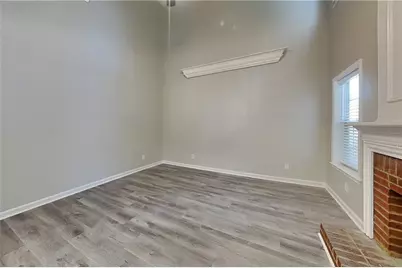 620 Manor Glen Drive, Suwanee, GA 30024 - Photo 2