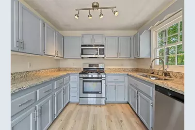152 Village Drive, Hiram, GA 30141 - Photo 8