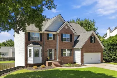 2506 Betty Sue Drive, Buford, GA 30519 - Photo 2