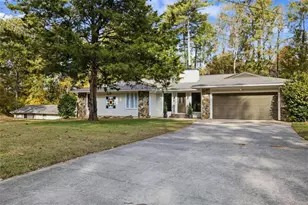 8435 Sundridge Dr, Fairburn, GA 30213 - Photo 1