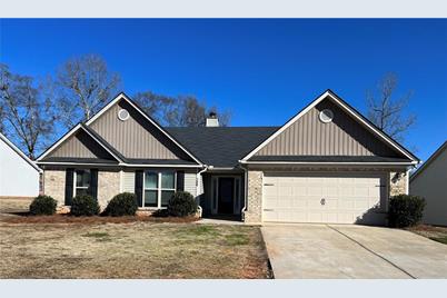 700 River Mist Circle, Jefferson, GA 30549 - Photo 1