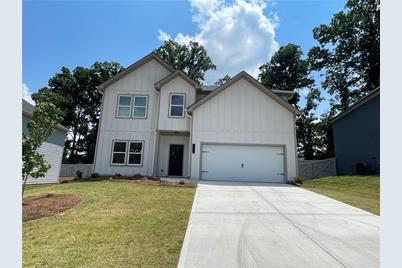 424 Fox Creek Drive, Braselton, GA 30517 - Photo 1