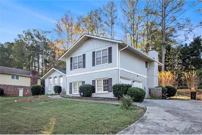 118 Lafayette Drive, Fayetteville, GA 30214 - Photo 1