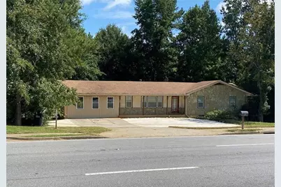 4618 Woodstock Road, Roswell, GA 30075 - Photo 1