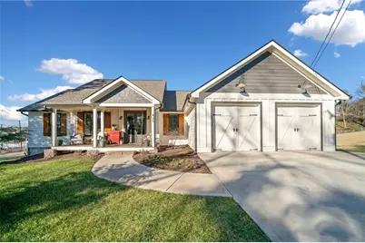 425 Blue Ridge Avenue, Nelson, GA 30151 - Photo 1