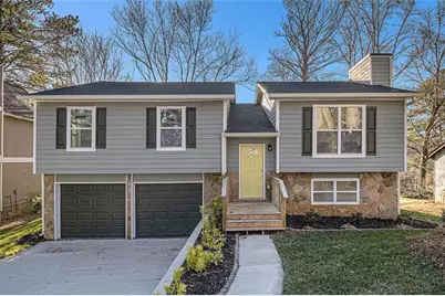 1004 Mainstreet Lake Drive, Stone Mountain, GA 30088 - Photo 1