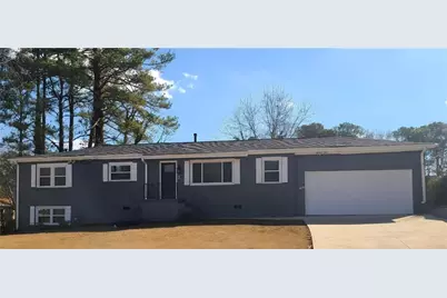 1800 Pinedale Drive NW, Atlanta, GA 30314 - Photo 1