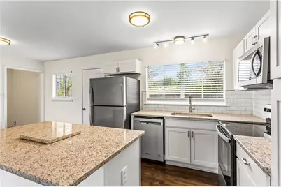 16 Tumlin Drive SE, Rome, GA 30161 - Photo 1