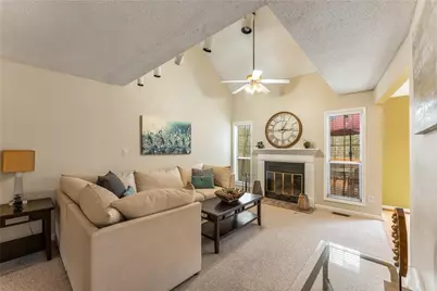 917 Edgewater Circle, Marietta, GA 30062 - Photo 1