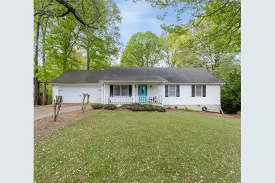 6041 Cobb Street, Lula, GA 30554 - Photo 1