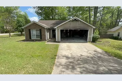 100 Waters Edge Drive, Locust Grove, GA 30248 - Photo 1