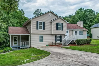 61 Meadowbrook Lane, Carrollton, GA 30117 - Photo 1