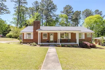 112 E Valley Road E, Rome, GA 30161 - Photo 1