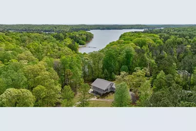 84 Chestnut Street, Lavonia, GA 30553 - Photo 1