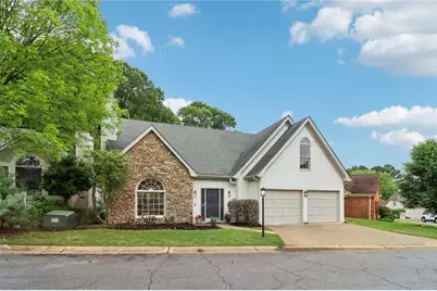 979 Bridgegate Drive NE, Marietta, GA 30068 - Photo 1