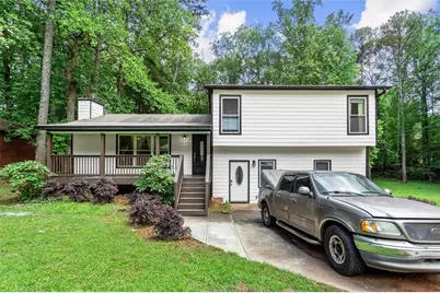5006 Dekalb Way, Stone Mountain, GA 30087 - Photo 1