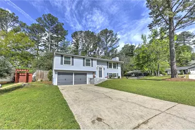 1460 Parkmont Drive, Roswell, GA 30076 - Photo 1