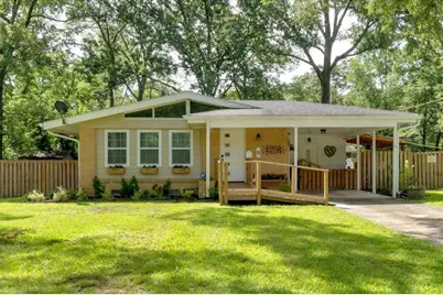 8 Wakefield Place NW, Rome, GA 30165 - Photo 1