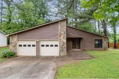 9383 Woodknoll Way, Jonesboro, GA 30238 - Photo 1