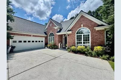 1902 Commons View Circle, Snellville, GA 30078 - Photo 1