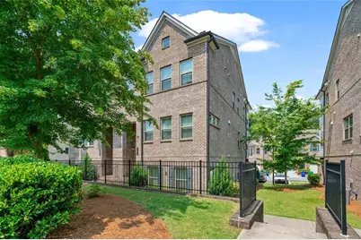 1463 Edgebrook Court NE #14, Atlanta, GA 30329 - Photo 1