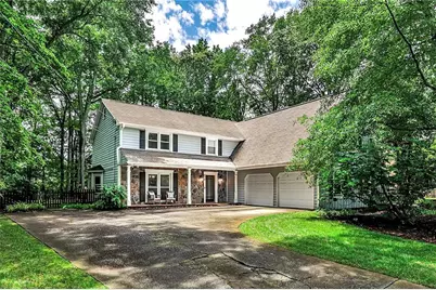 270 Hollyridge Way, Roswell, GA 30076 - Photo 1