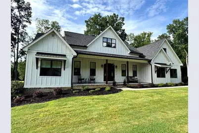 112 Three Oaks Drive SE, Calhoun, GA 30701 - Photo 1