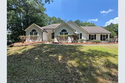 12 Barrington Court, Sharpsburg, GA 30277 - Photo 1