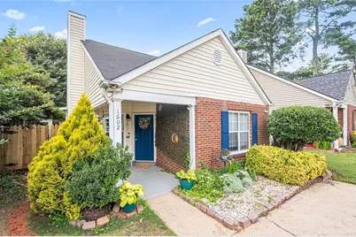 1602 Buckingham Place, Woodstock, GA 30188 - Photo 1