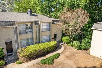 5400 Roswell Road #APT E6, Sandy Springs, GA 30342 - Photo 1