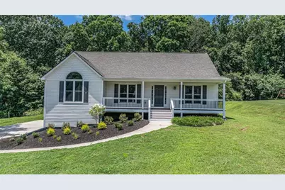 9050 Ivyshaw Drive, Gainesville, GA 30506 - Photo 1