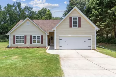 312 Joshua Way, Hoschton, GA 30548 - Photo 1