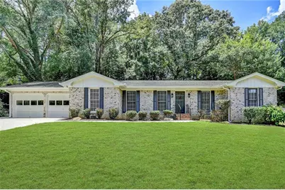 537 Rollingwood Drive, Stone Mountain, GA 30087 - Photo 1