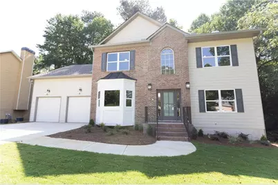 645 Legend Court SW, Atlanta, GA 30331 - Photo 1