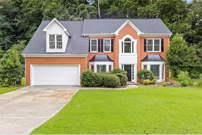 9665 Knollcrest Boulevard, Alpharetta, GA 30022 - Photo 1