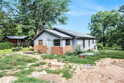 1499 E Tugalo Street, Toccoa, GA 30577 - Photo 1