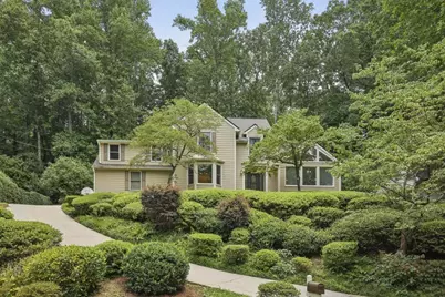 390 W Spalding Drive, Sandy Springs, GA 30328 - Photo 1