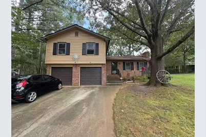 557 Greenview Avenue SE, Conyers, GA 30094 - Photo 1