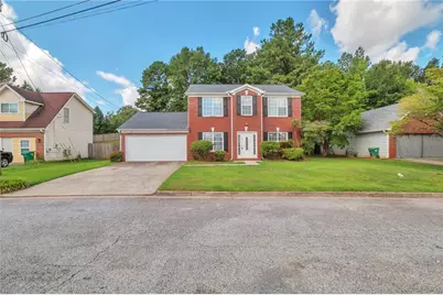 3945 Compton Pointe, Ellenwood, GA 30294 - Photo 1