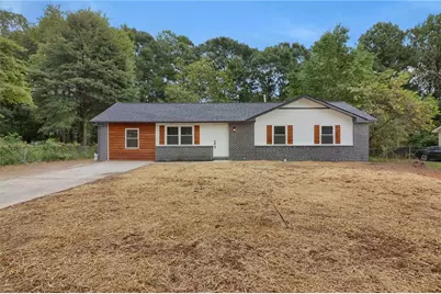 8824 E Bourne, Jonesboro, GA 30238 - Photo 1