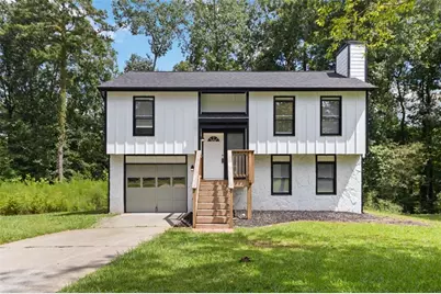 114 Jousters Lane, Lawrenceville, GA 30044 - Photo 1