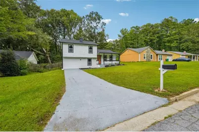 5017 Galbraith Circle, Stone Mountain, GA 30088 - Photo 1
