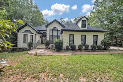 805 Lynn Circle SW, Atlanta, GA 30311 - Photo 1