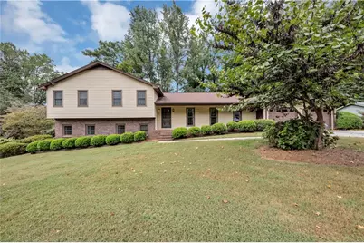 101 Early Parkway Drive SE, Smyrna, GA 30082 - Photo 1