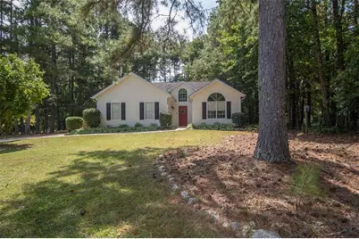 266 Winthrop Drive, Sharpsburg, GA 30277 - Photo 1