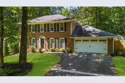 9770 Lake Forest Way, Roswell, GA 30076 - Photo 1