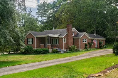 1048 Ferndale Street, Stone Mountain, GA 30083 - Photo 1