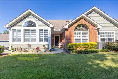 2228 Carefree Circle #4, Marietta, GA 30062 - Photo 1