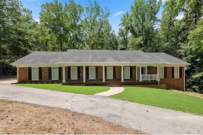140 Old Fairburn Close, South Fulton, GA 30331 - Photo 1