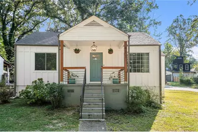 671 Center Hill Avenue NW, Atlanta, GA 30318 - Photo 1